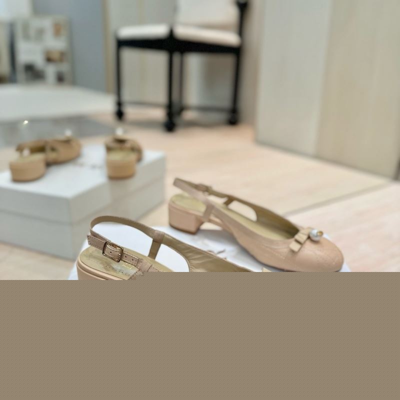 ch**an D*or sandals